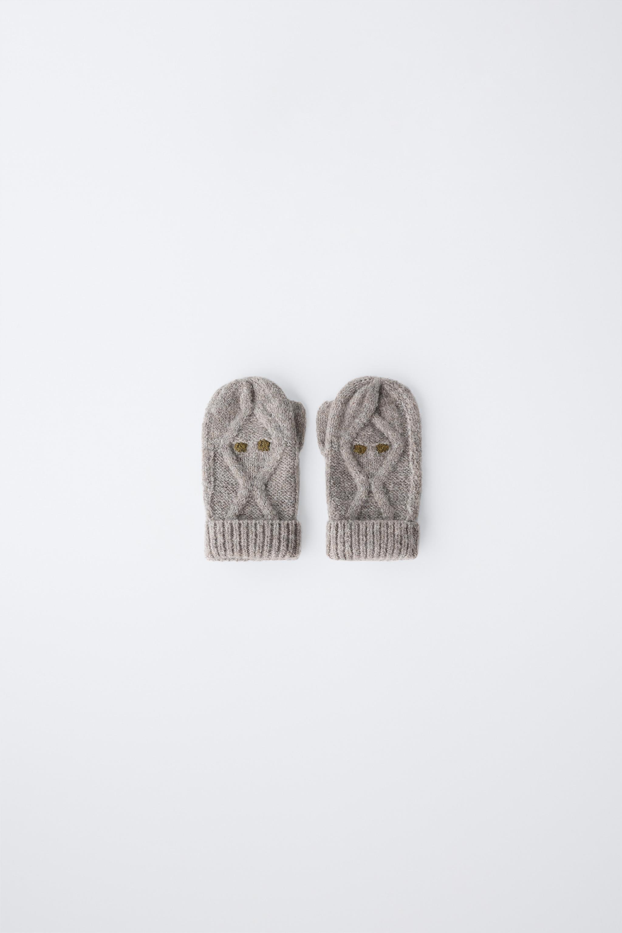 MOUFLES EN MAILLE À POMPONS